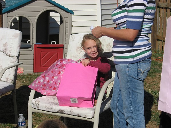 addisons bday party 057.jpg